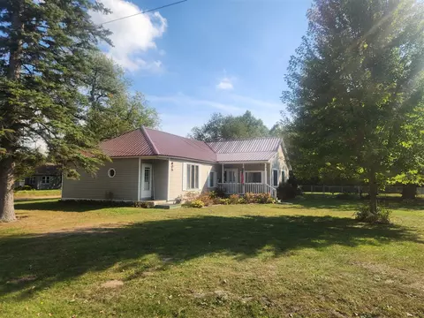 605 W Tyler, Muskegon, MI 49445