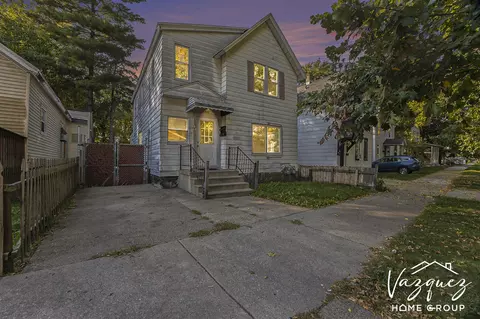 815 Mcreynolds, Grand Rapids, MI 49504