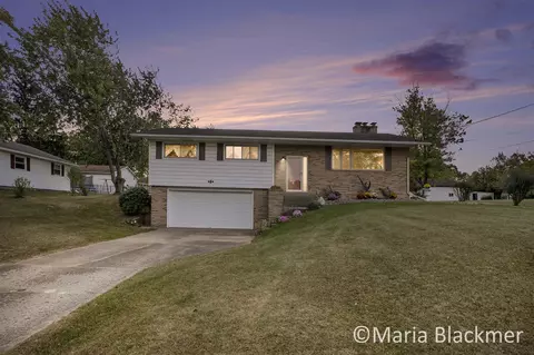 193 Greenfield, Ionia, MI 48846