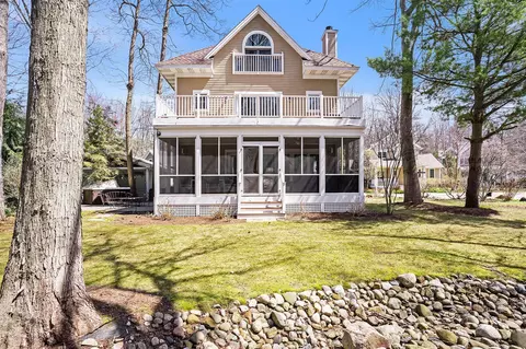 76328 Haven, South Haven, MI 49090