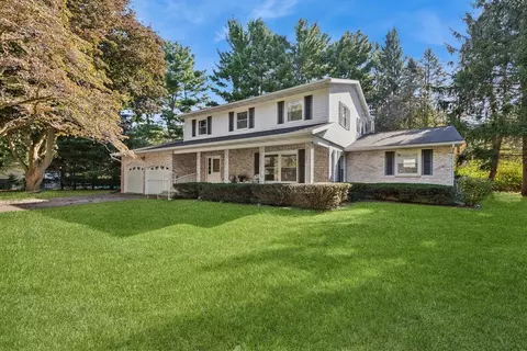 13935 Lakewood, Harbert, MI 49115