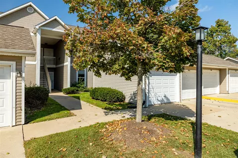 1468 Fox Pointe, Ann Arbor, MI 48108