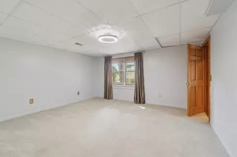 Bedroom - 1750 Fox, Jackson, MI 49201 photo 6 of 9