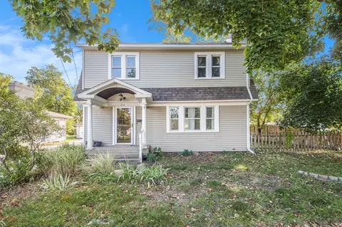 2716 Byron Ctr, Wyoming, MI 49519