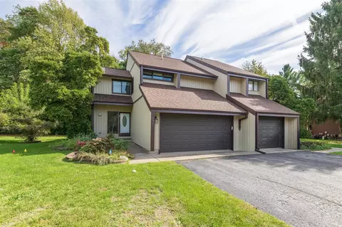 2373 Fairgrove St, Kalamazoo, MI 49009
