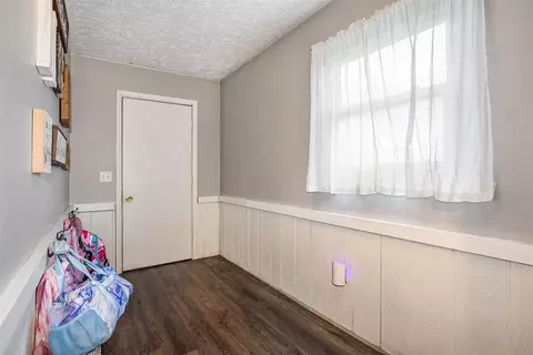 Entry Way - 3926 Divine, Lyons, MI 48851 photo 1 of 2