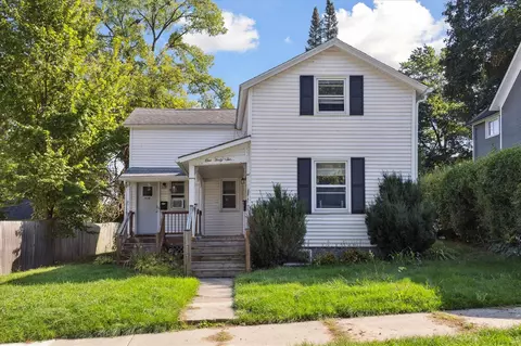 142 Langdon, Grand Rapids, MI 49503