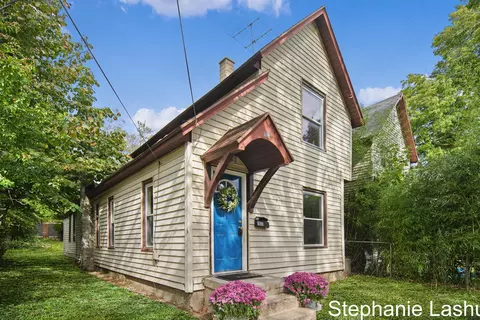1033 Sigsbee, Grand Rapids, MI 49506