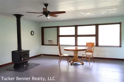 Living - 7800 Mccain, Parma, MI 49269 photo 3 of 6