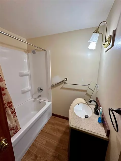 Bath - 7800 Mccain, Parma, MI 49269 photo 2 of 3