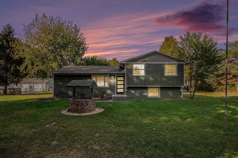 2985 Pine Lk, Niles, MI 49120