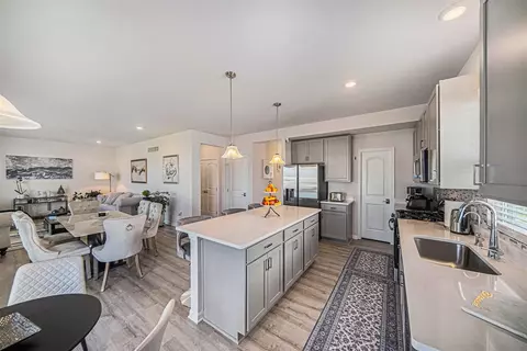 Kitchen - 2732 Wheatfield, Saline, MI 48176 photo 3 of 3