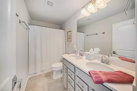 Bath - 2732 Wheatfield, Saline, MI 48176 photo 3 of 3
