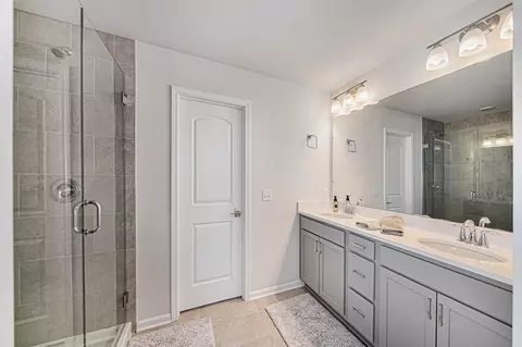 Bath - 2732 Wheatfield, Saline, MI 48176 photo 2 of 3