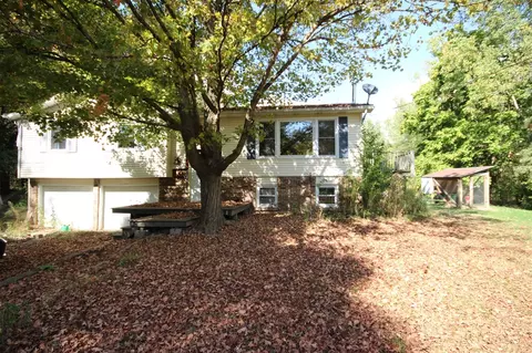 10775 E V, Vicksburg, MI 49097