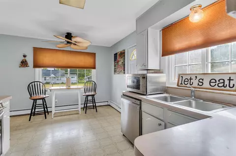 Kitchen - 1504 Warren, Jackson, MI 49203 photo 1 of 5