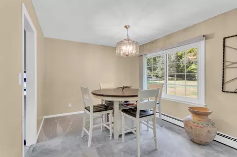 Dining - 1504 Warren, Jackson, MI 49203 photo 1 of 2