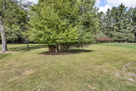 Exterior - 1504 Warren, Jackson, MI 49203 photo 7 of 9
