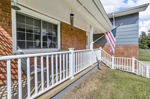 Exterior - 1504 Warren, Jackson, MI 49203 photo 2 of 9