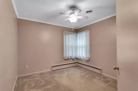 Bedroom - 2100 Ridgeway, Jackson, MI 49203 photo 2 of 6