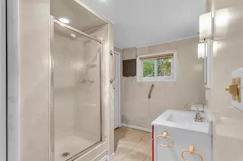 Bath - 2100 Ridgeway, Jackson, MI 49203 photo 3 of 4
