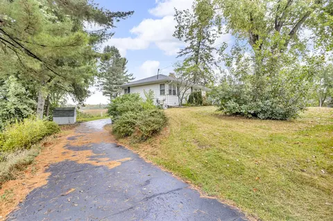 Exterior - 2100 Ridgeway, Jackson, MI 49203 photo 6 of 10