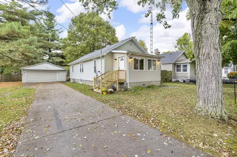 519 7th, Michigan Center, MI 49254