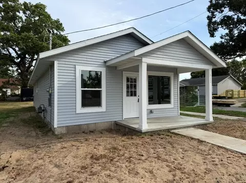 312 Jackson, Muskegon, MI 49442