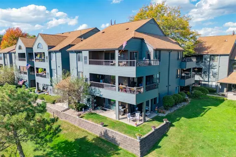 2465 Riverside #309, Trenton, MI 48183