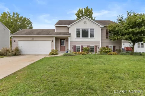 4587 Middlebury, Kentwood, MI 49512