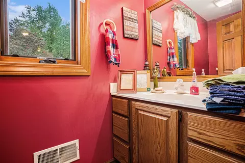 Bath - 5205 Kitz, Kalamazoo, MI 49009 photo 1 of 4