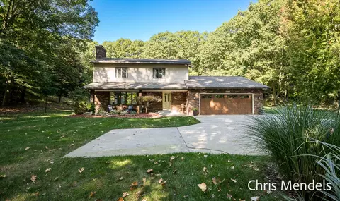 12495 Lakeshore, Grand Haven, MI 49417