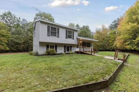 11905 E Spencer, Sumner, MI 48889 photo 2