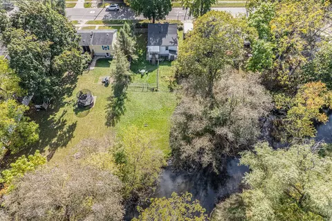307 Locust, Marshall, MI 49068 photo 6