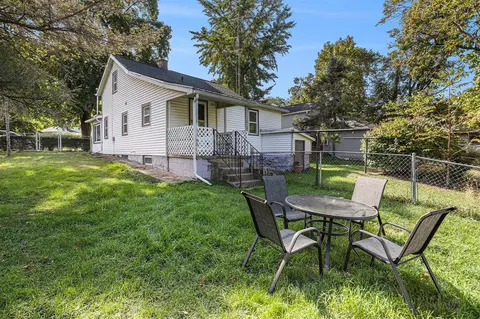 307 Locust, Marshall, MI 49068 photo 5
