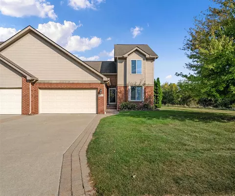 32120 Heavenly #14, Warren, MI 48092