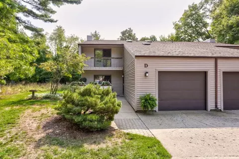17424 Parkwood #D, Spring Lake, MI 49456