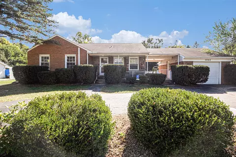 1046 E Huron Riv, Belleville, MI 48111