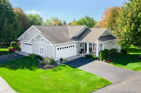 9558 Trillium Lk, Zeeland, MI 49464