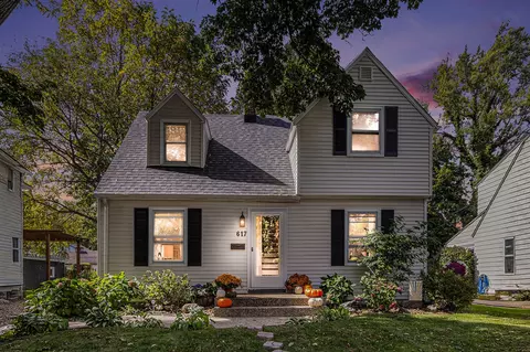 617 Pinehurst, Kalamazoo, MI 49006