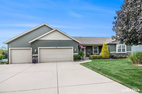 4961 Riverfield, Wyoming, MI 49418