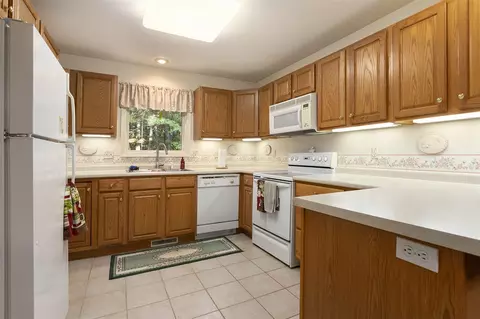 5817 E B, Richland, MI 49083 photo 8