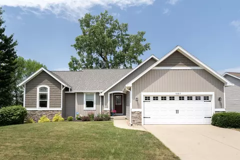 1883 Stratford, Grand Rapids, MI 49534