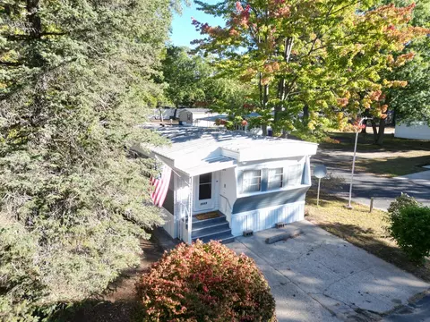 3315 Spring Hl, Norton Shores, MI 49444