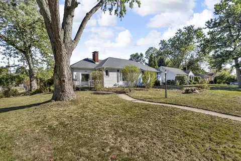 1021 S Higby, Jackson, MI 49203