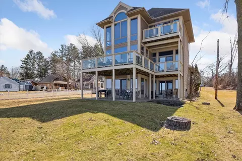 2490 Lakeview, Clarklake, MI 49234