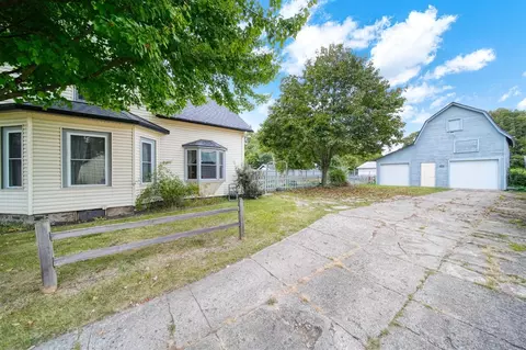 Exterior - 623 Steward, Jackson, MI 49202 photo 2 of 18