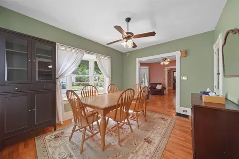 Dining - 623 Steward, Jackson, MI 49202 photo 2 of 2