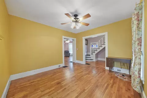 Living - 623 Steward, Jackson, MI 49202 photo 1 of 2