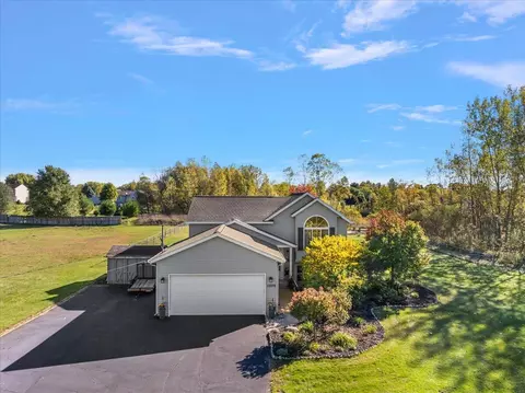 12270 White Crk, Cedar Springs, MI 49319